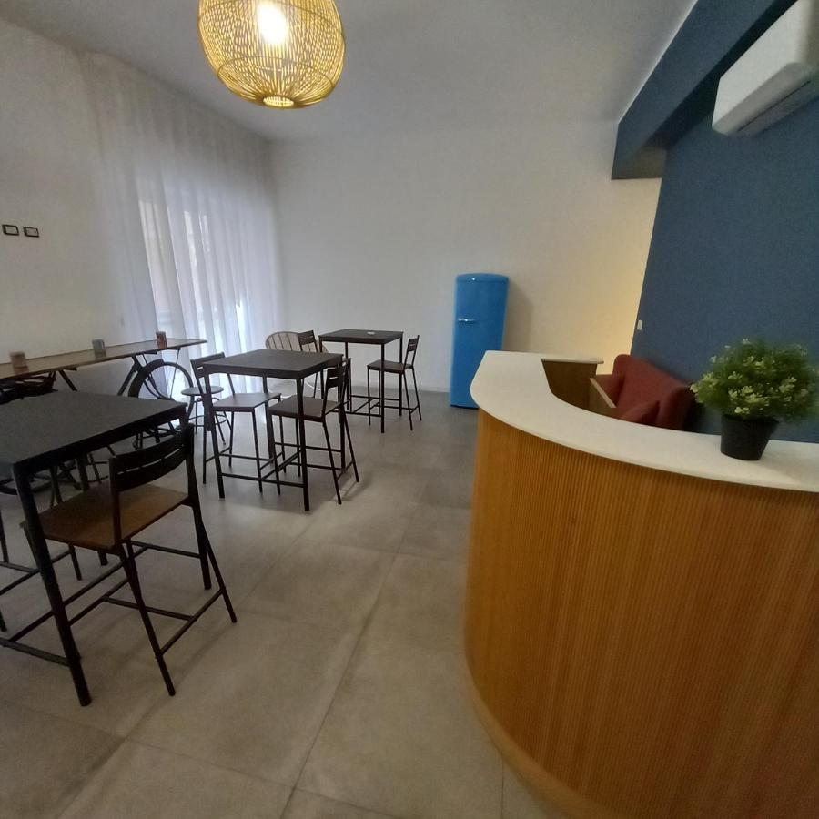 Ross Family Suites Реджо ди Калабрия Екстериор снимка